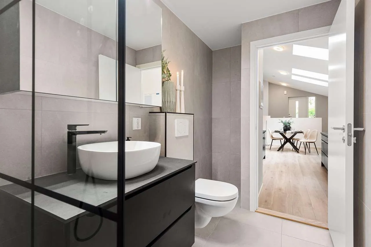 Bathroom Decor: Elevate Your Space with Style